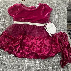 Burgundy dress size 0-3mo brand new.